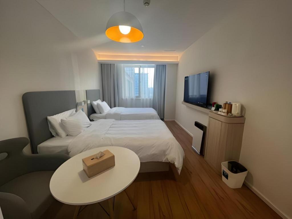 Hanting Hotel Shanghai Caohejing Yishan Road Exterior foto